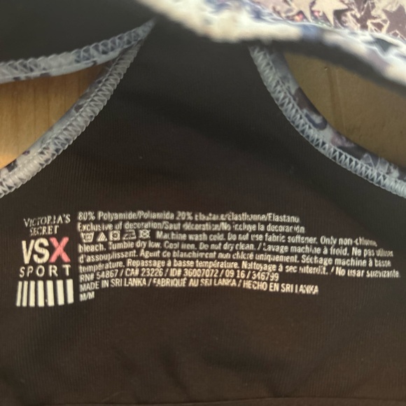 VS Sport sports bra black with star print with pads size medium - Picture 3 of 4